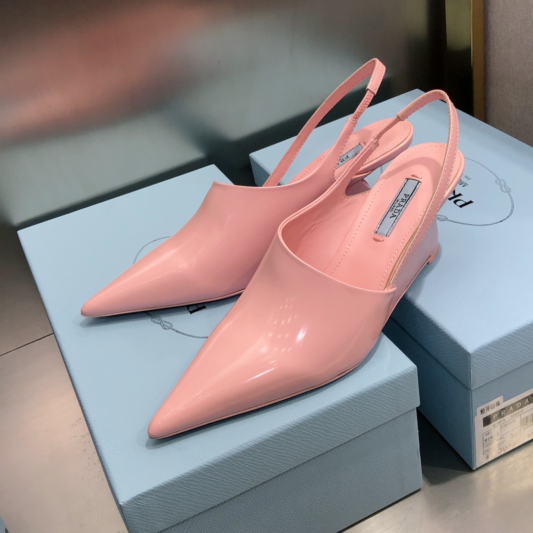 Women P*rada Top Quality Sandals