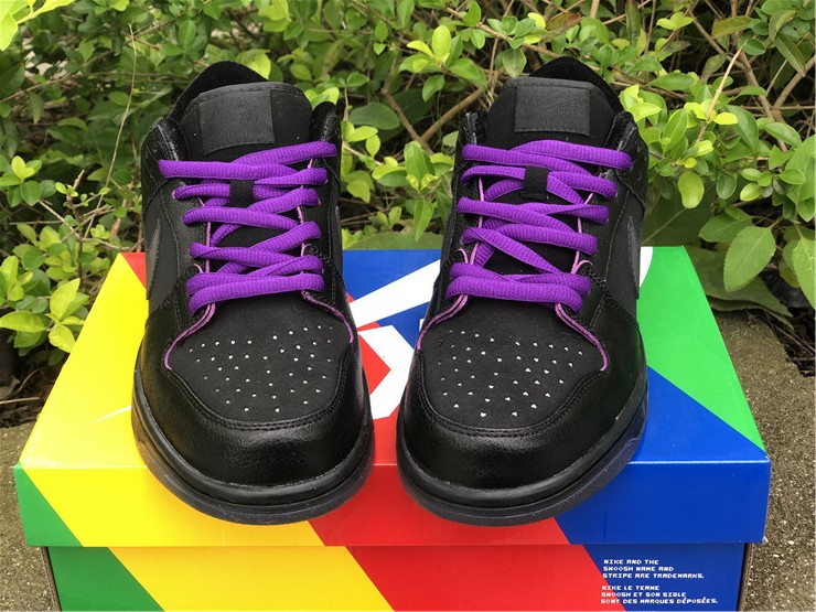 from Familia x Nike SB Dunk Low First Avenue DJ1159-001