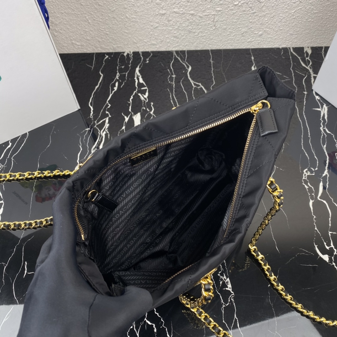 P*rada Top Bag 30*24*6cm