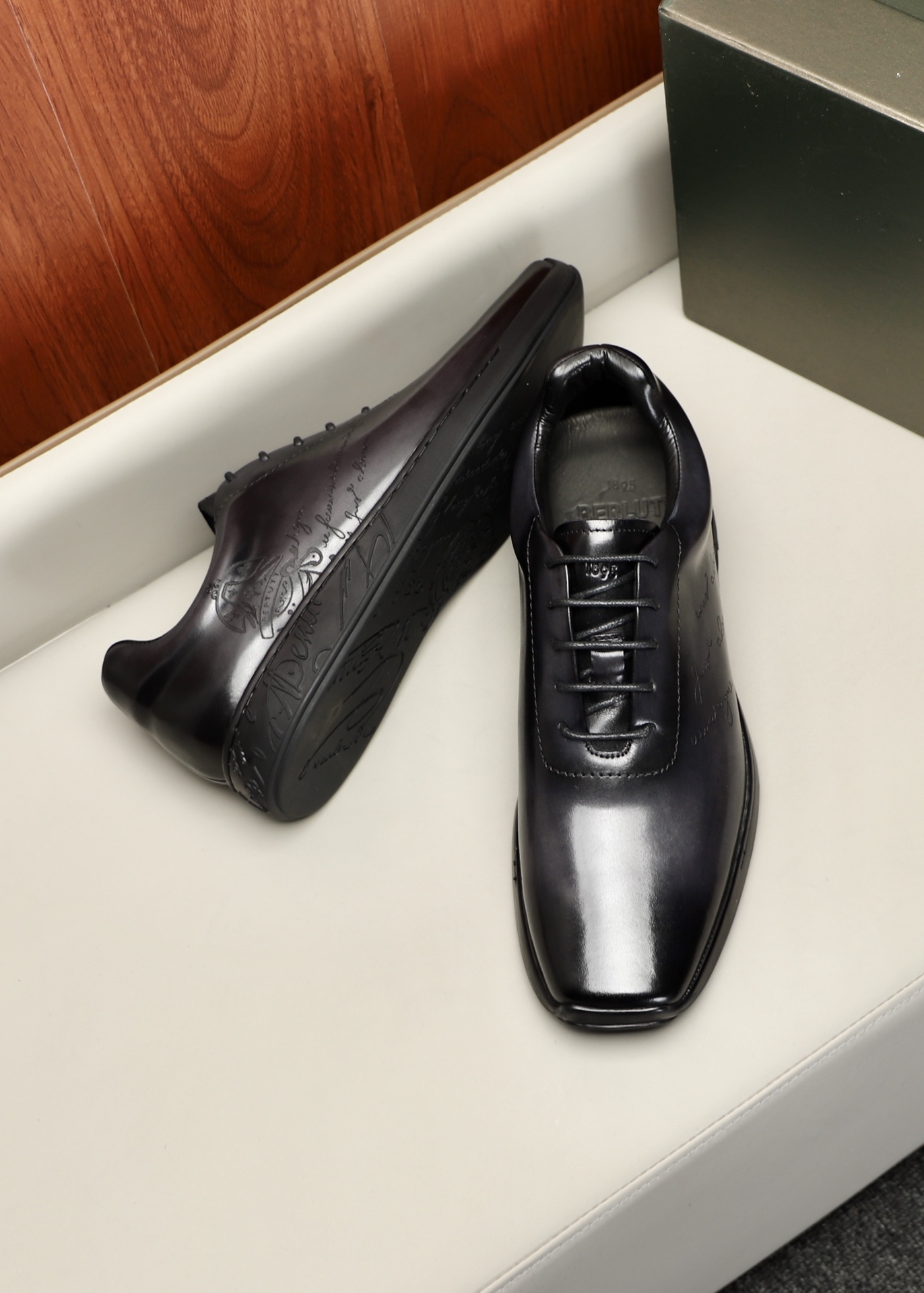 Men B*erluti Top Loafer