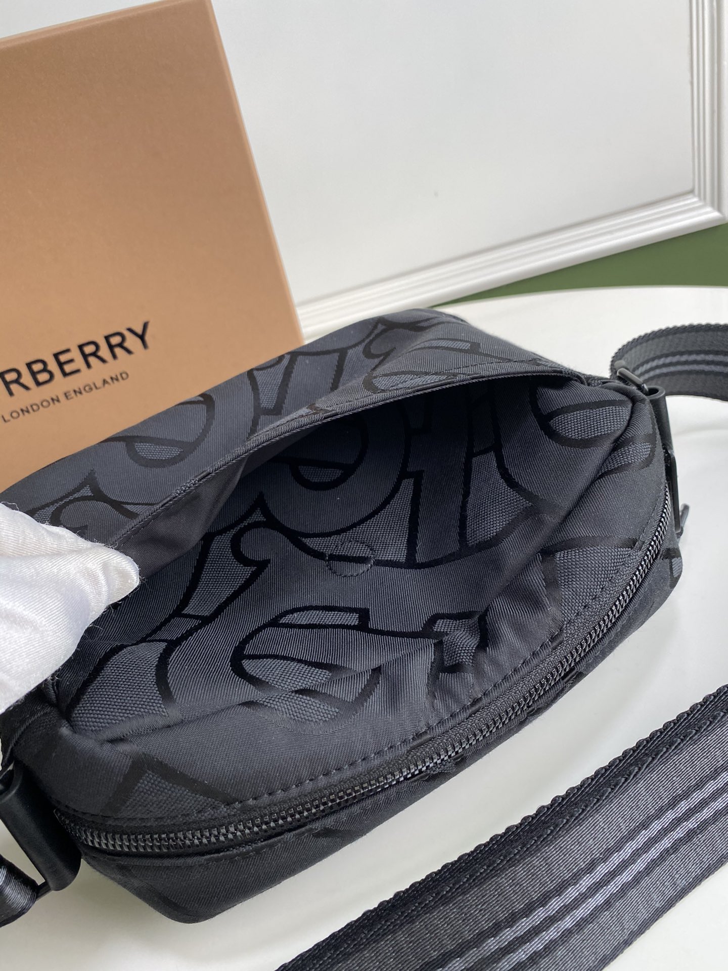 B*urberry Bag Top Quality 23*15*7cm