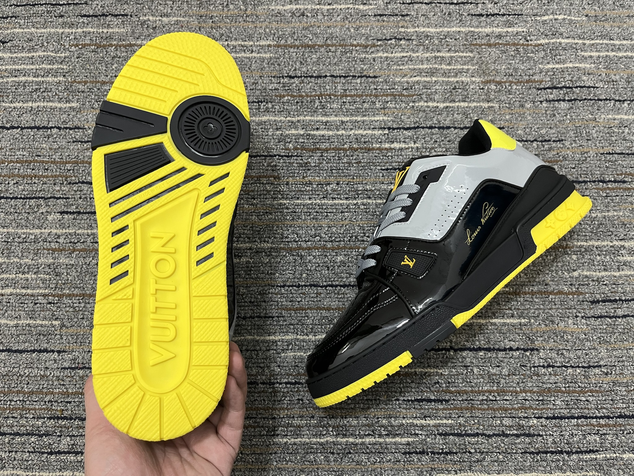 Men L*ouis V*uitton Top Sneakers