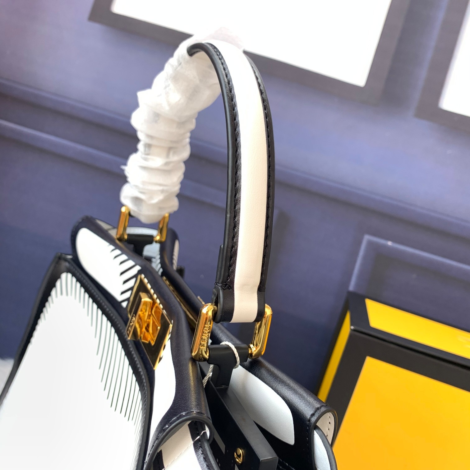 F*endi Top Bag 33*26*12cm