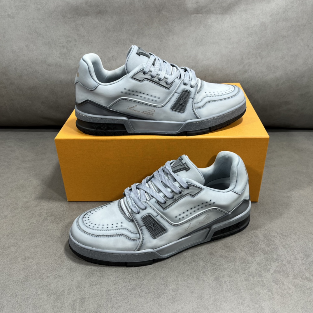 Men L*ouis V*uitton Top Sneakers