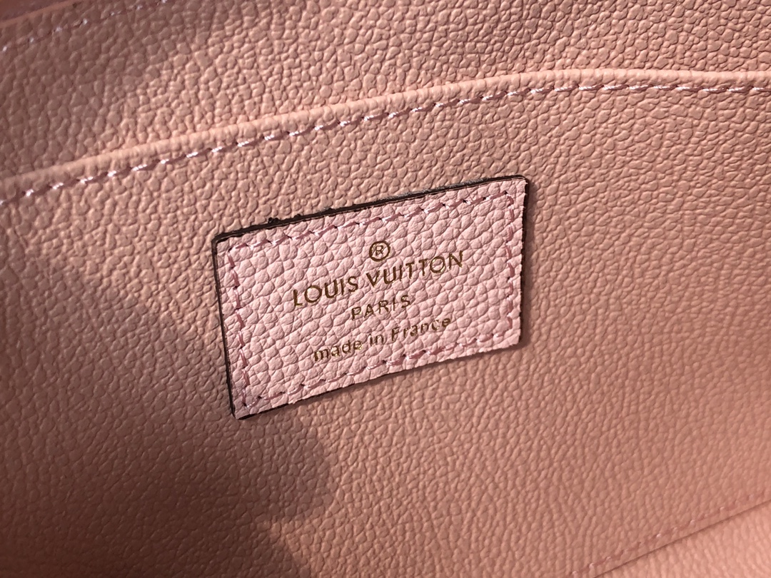 L*ouis V*uitton Top Bag 19 x 12 x 6cm