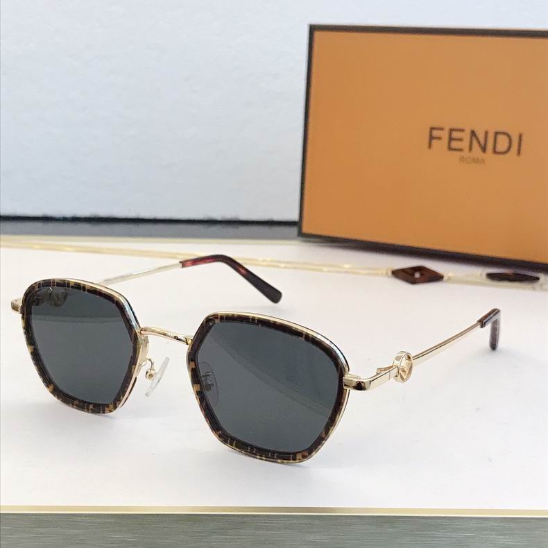 F*endi Glasses Top