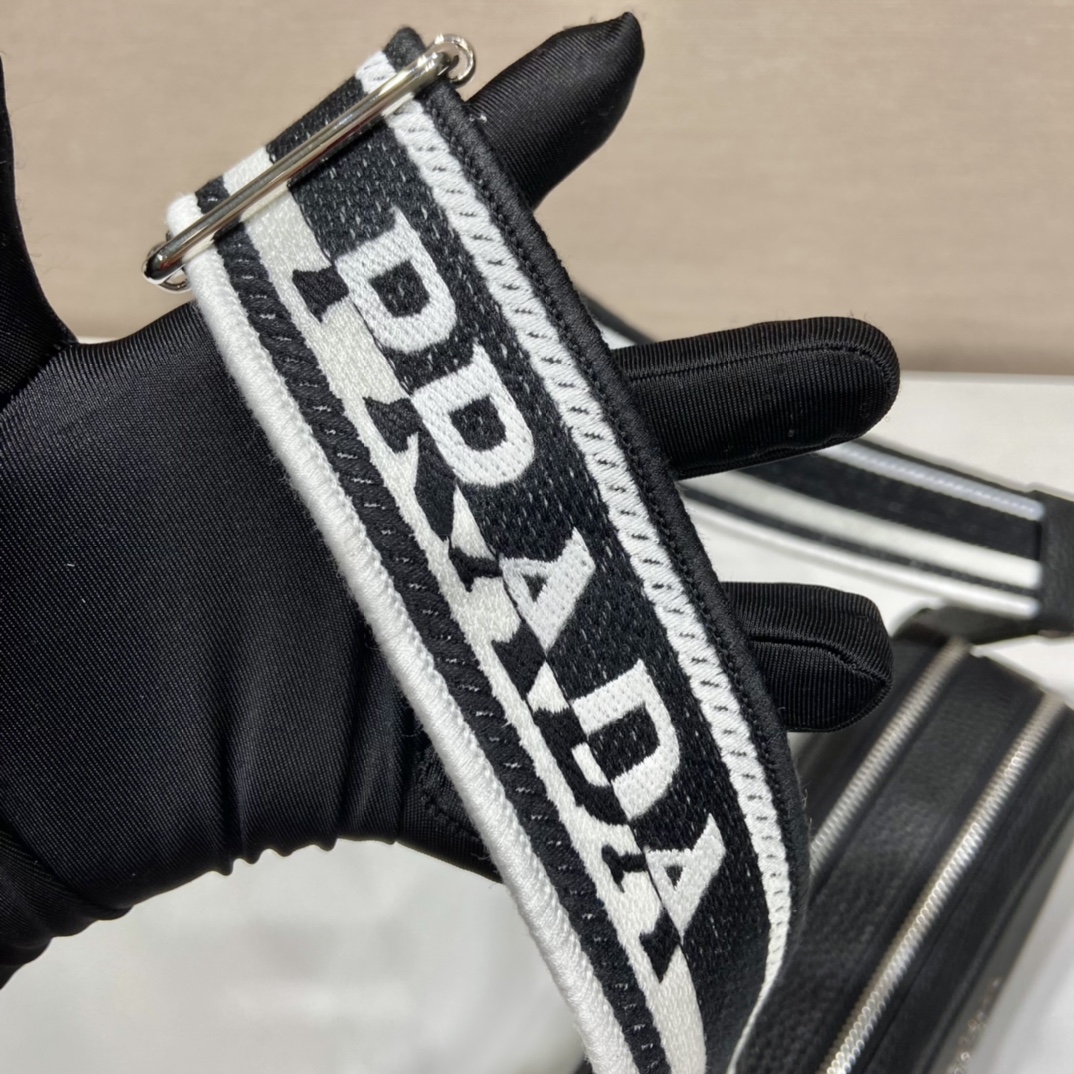 P*rada Bag Top Quality 22*14*8CM