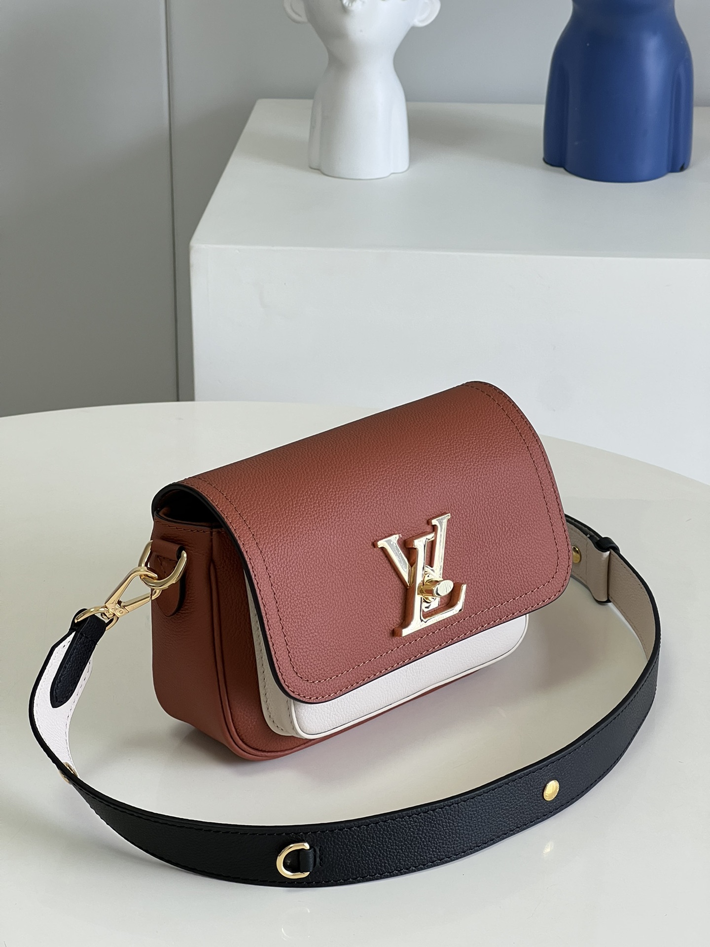 L*ouis V*uitton Bag Top Quality 19*13*8CM