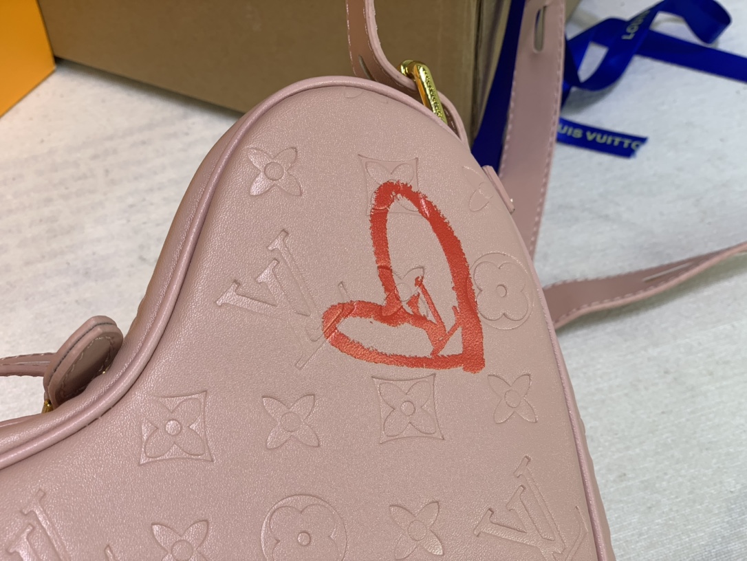 L*ouis V*uitton Bag Top Quality 22*20*6CM