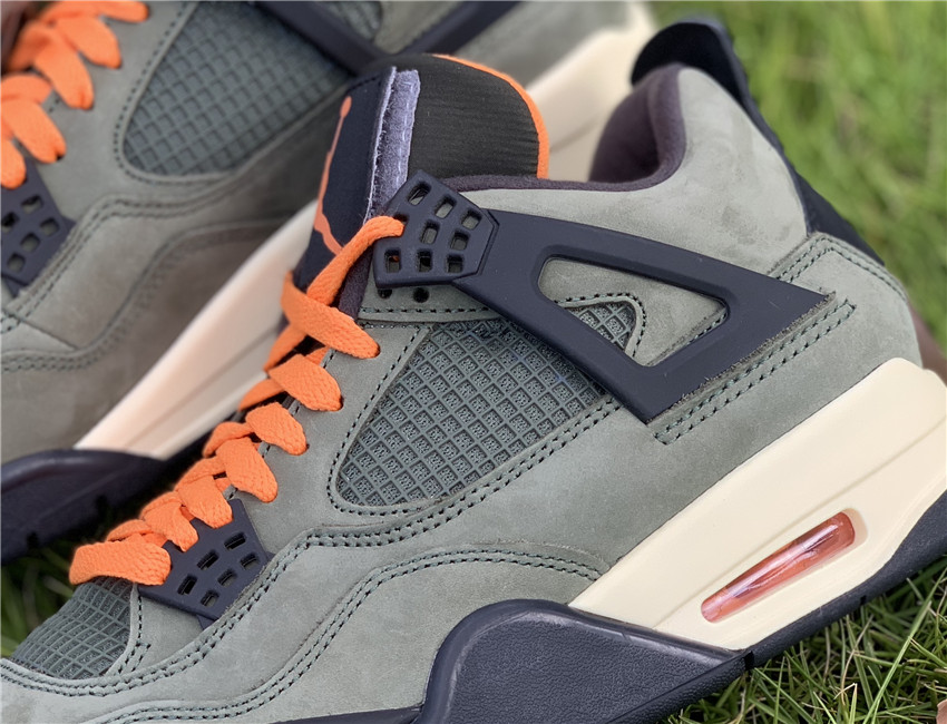 Air jordan 4 X Undefeated Travis Scott