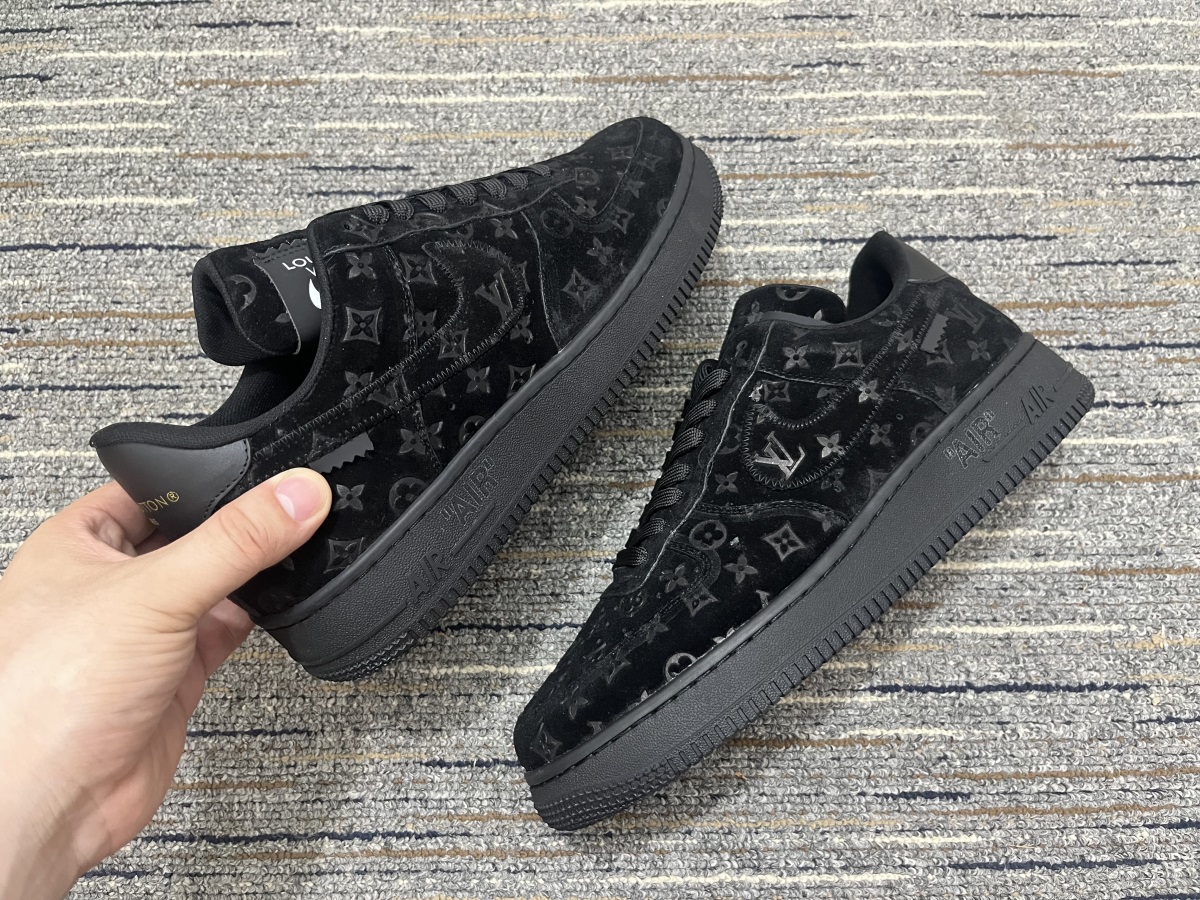 from O*ff-W*hite x Nike Air Force 1 x L*V Low