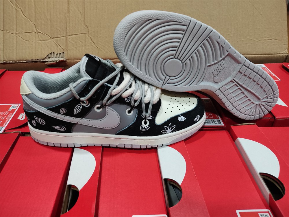 from Nike Dunk Low DH7913-001