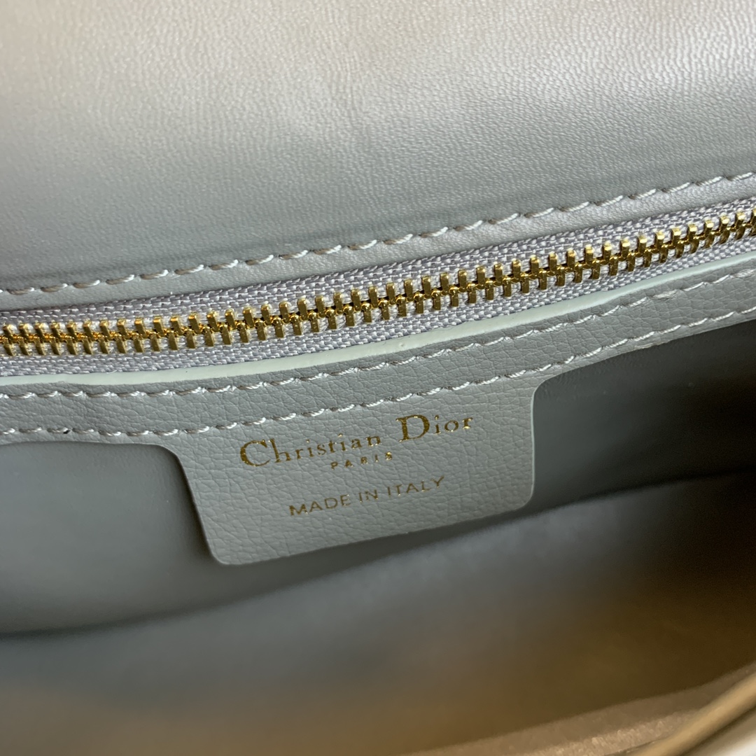 D*ior Bag Top Quality 20*12*7CM