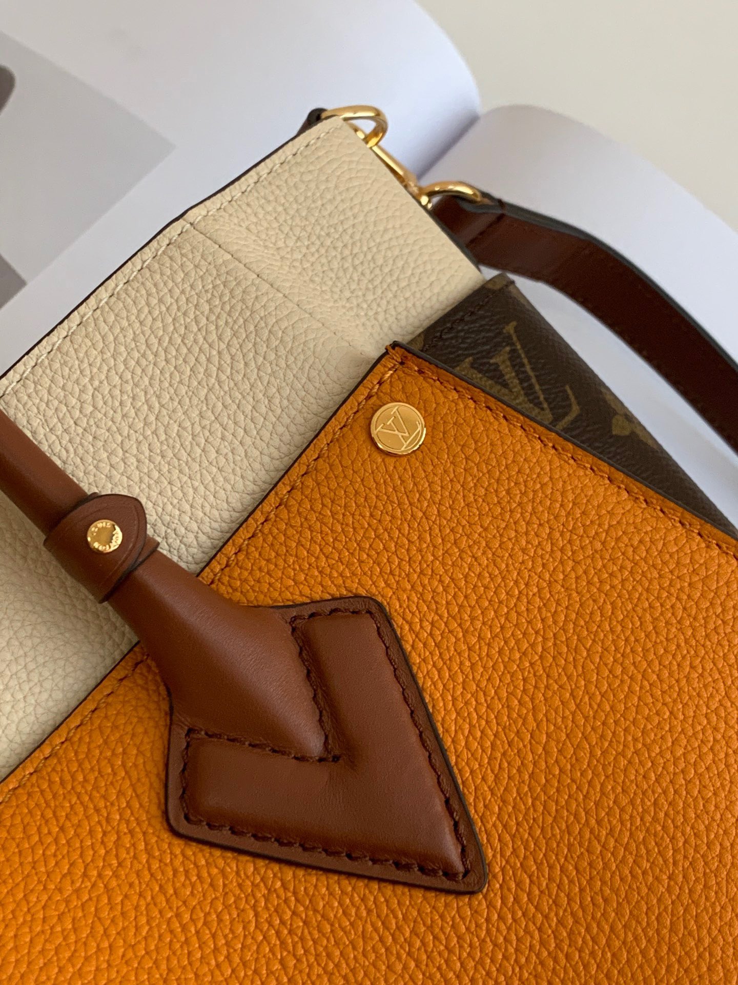 L*ouis V*uitton Top Bag 30.5*24.5*14cm