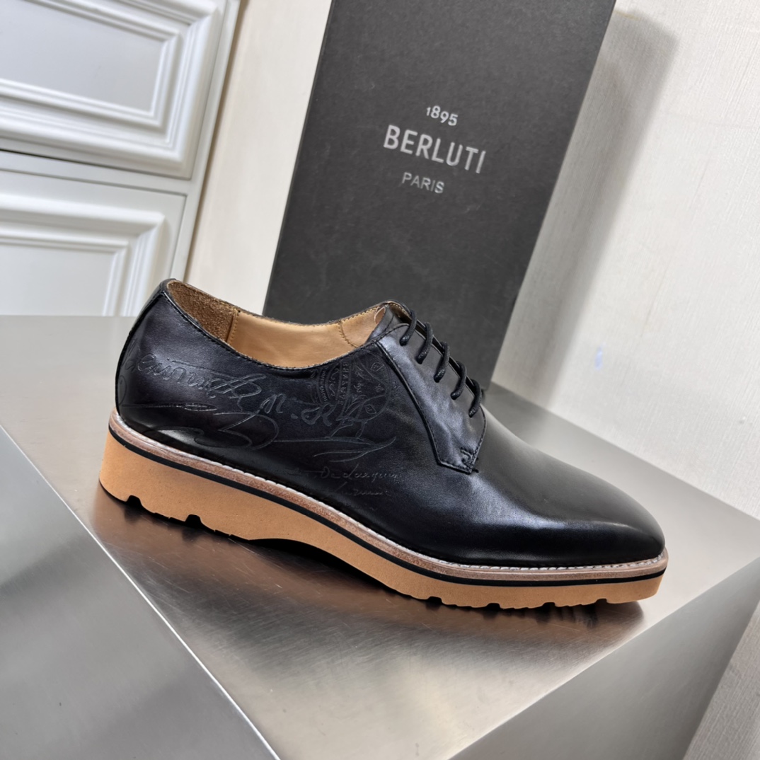 Men B*erluti Top Loafer