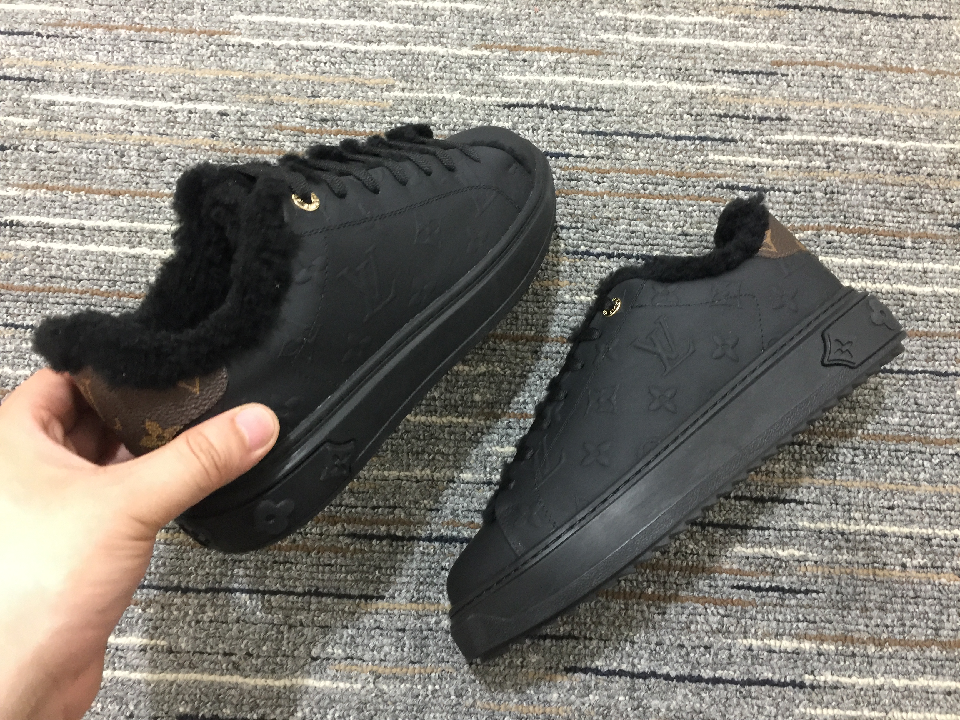 Men L*ouis V*uitton Top Sneaker