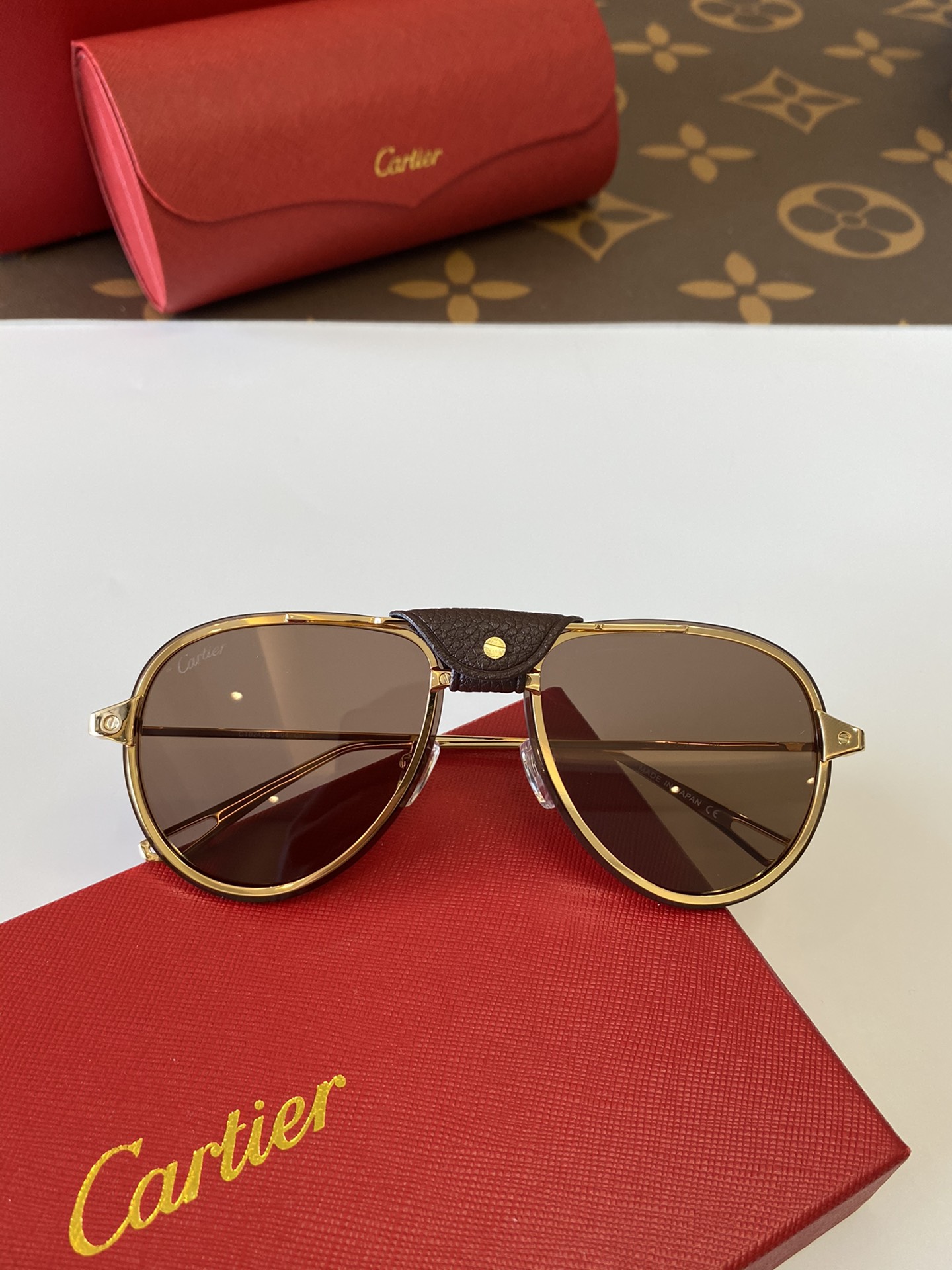 C*artier Glasses Top