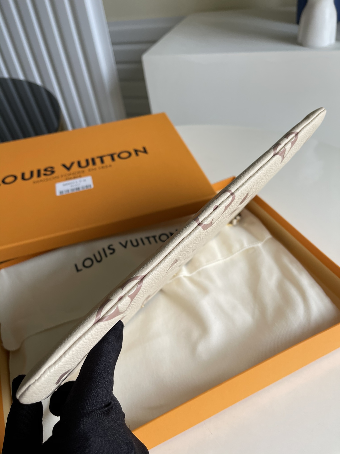 L*ouis V*uitton Bag Top Quality 29.5 x 21 x 1 cm