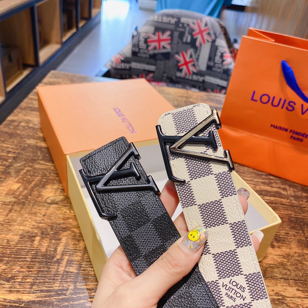 L*ouis V*uitton Belts Top Version