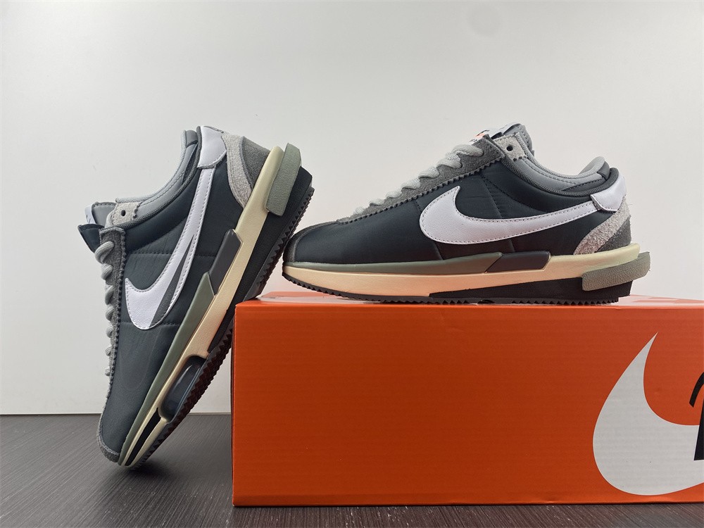 from Sacai x Nk Zoom Cortez 4.0 DQ0581-001