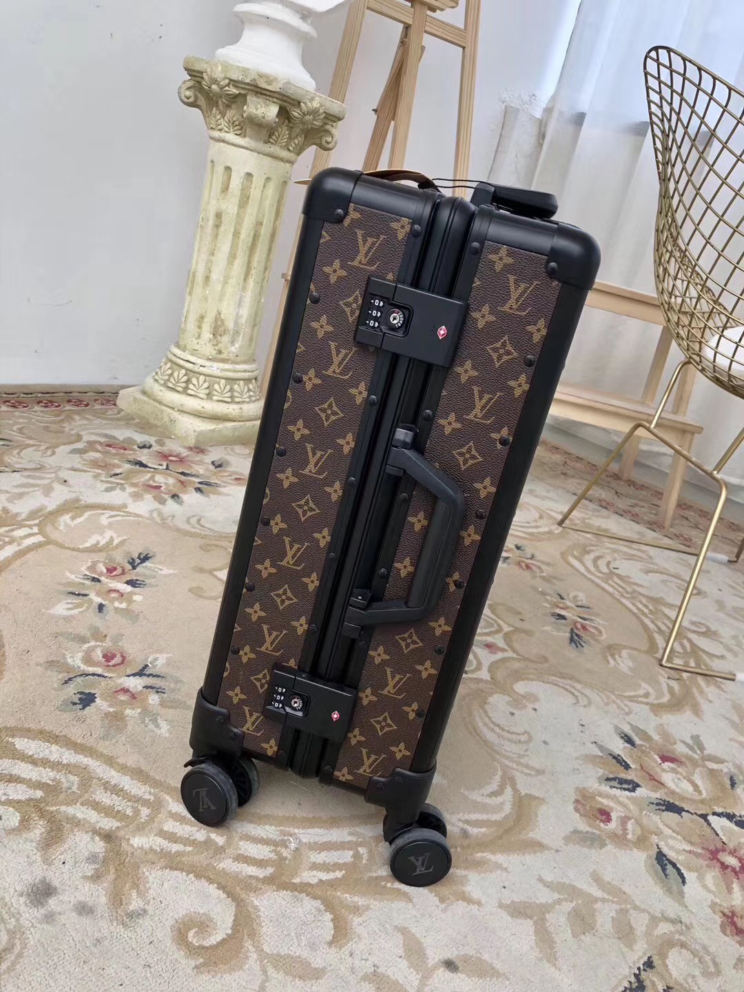 L*ouis V*uitton Luggage