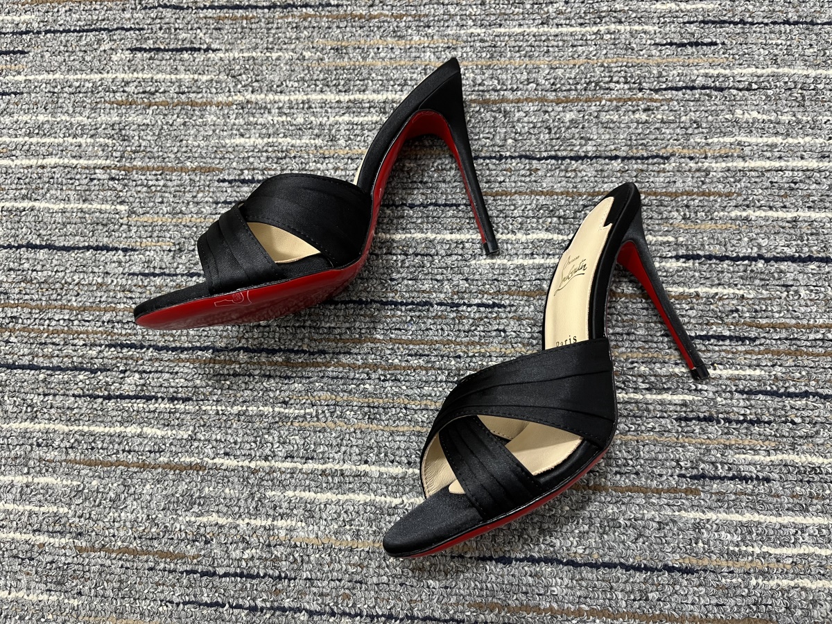 Women C*hristian L*ouboutin Pump Top