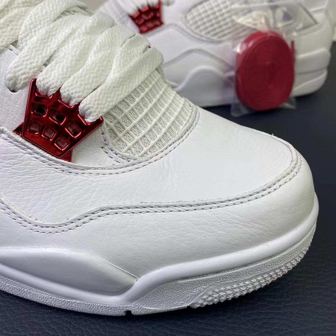 Air Jordan 4 Retro Metallic Red CT8527-112