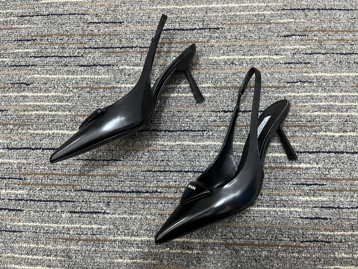 Women P*rada Top Quality Sandals