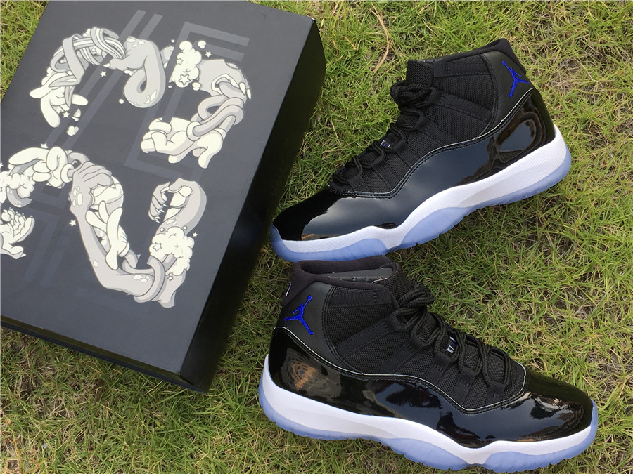 Air Jordan 11 “Space Jam”