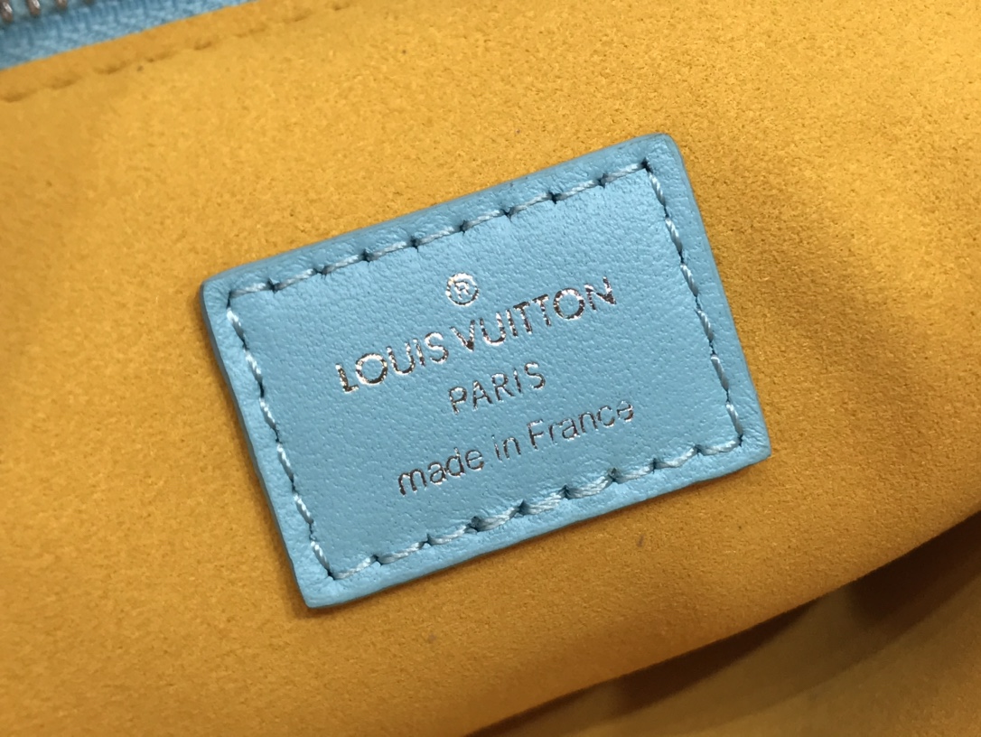 L*ouis V*uitton Top Bag 26*20*12cm