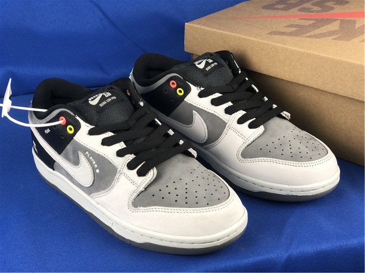 from Nike SB Dunk Low “VX1000 Camcorder” CV1659-001