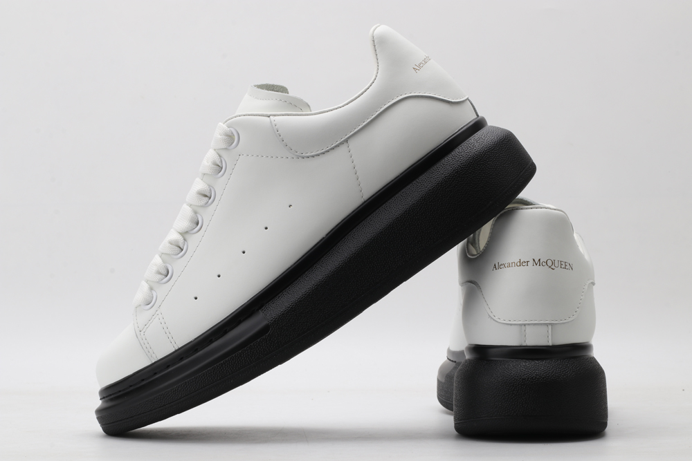 A*exander M*queen Sneaker