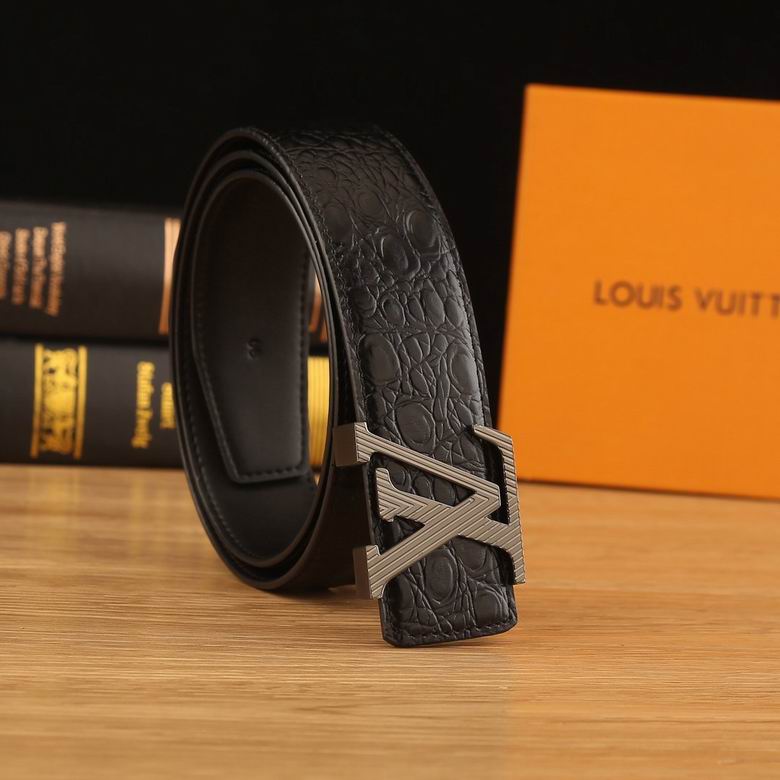 L*uis V*itton Belts Top Version