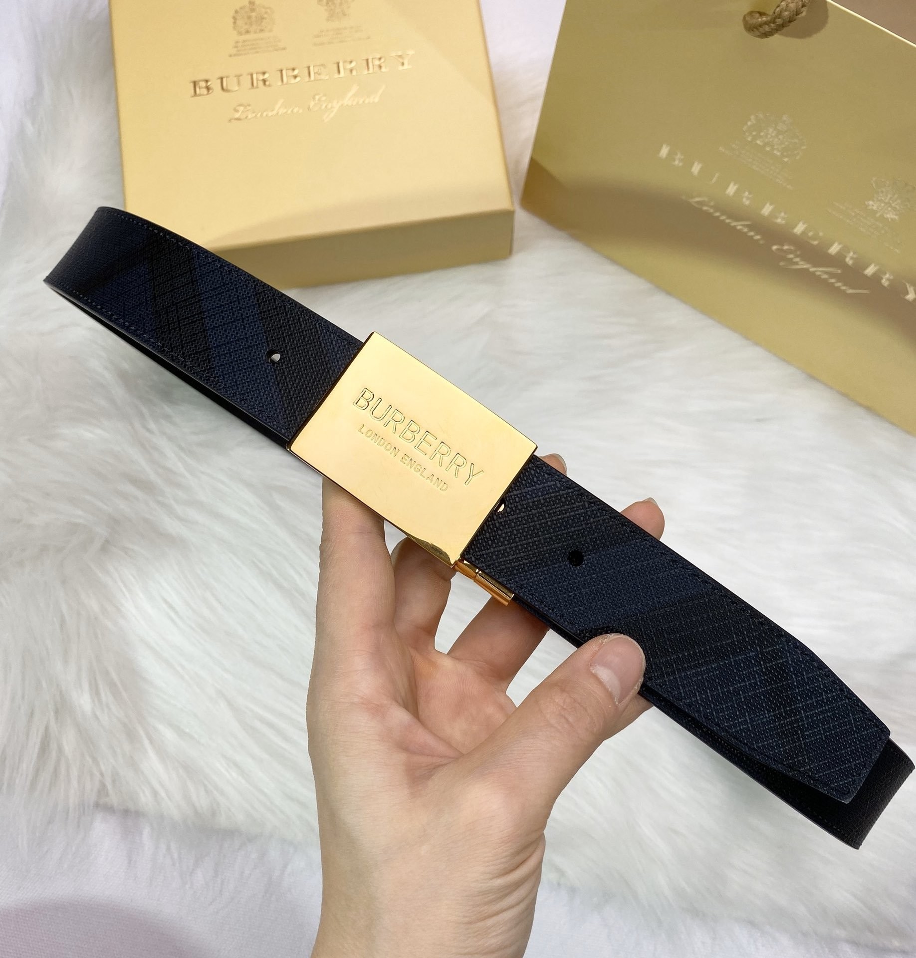 B*rberrry Belts Top Version