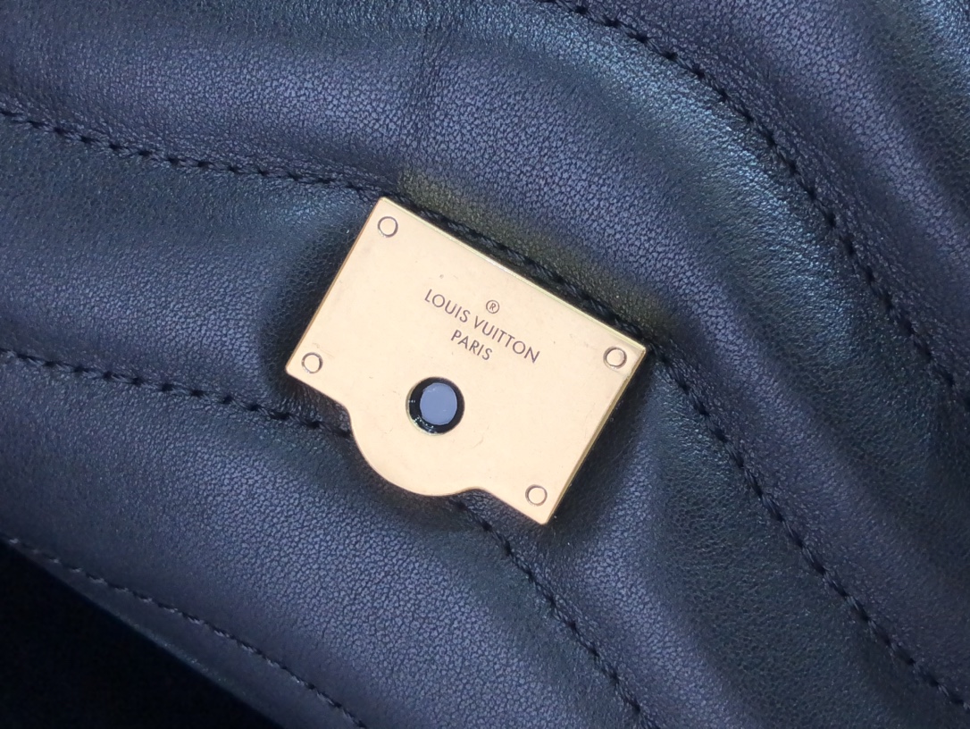 L*ouis V*uitton Top Bag 24*14*9cm