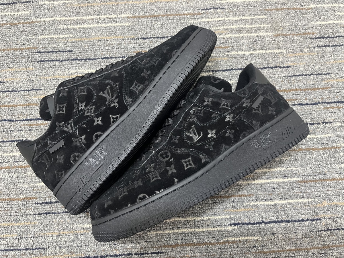 from O*ff-W*hite x Nike Air Force 1 x L*V Low