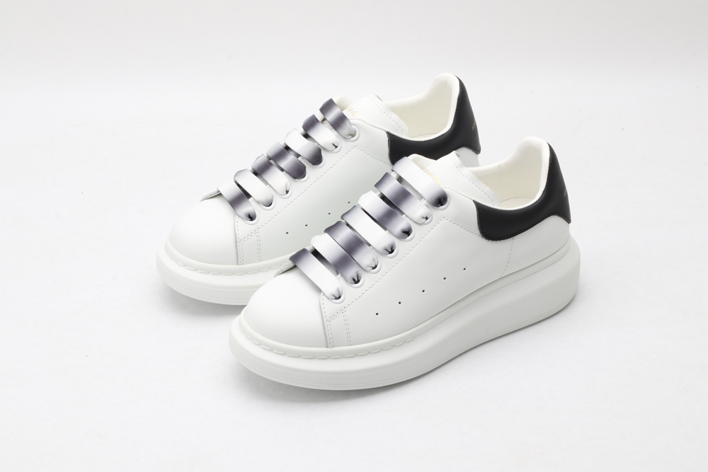 A*exander M*queen Sneaker