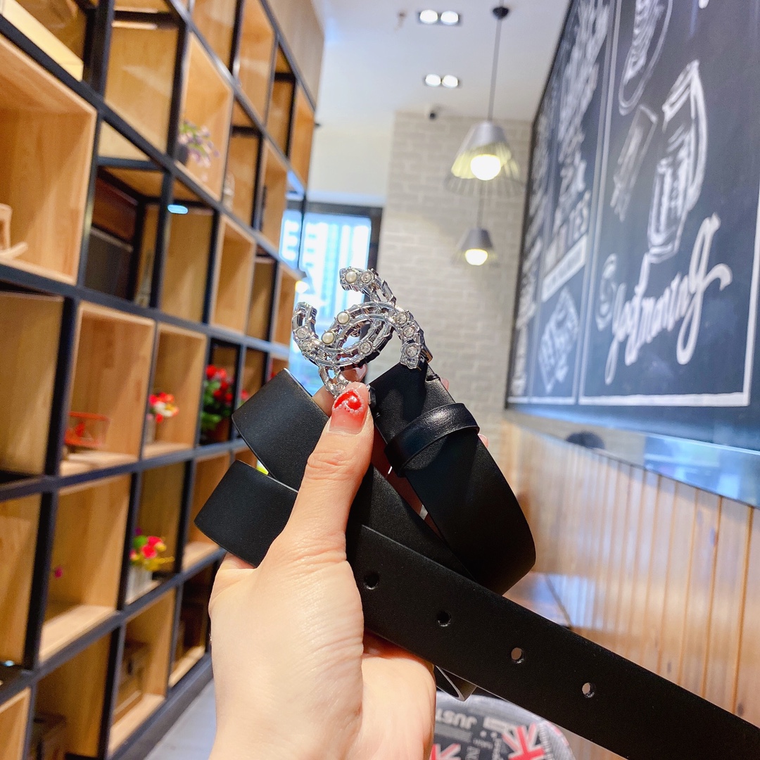 C*hanel Belts Top Version