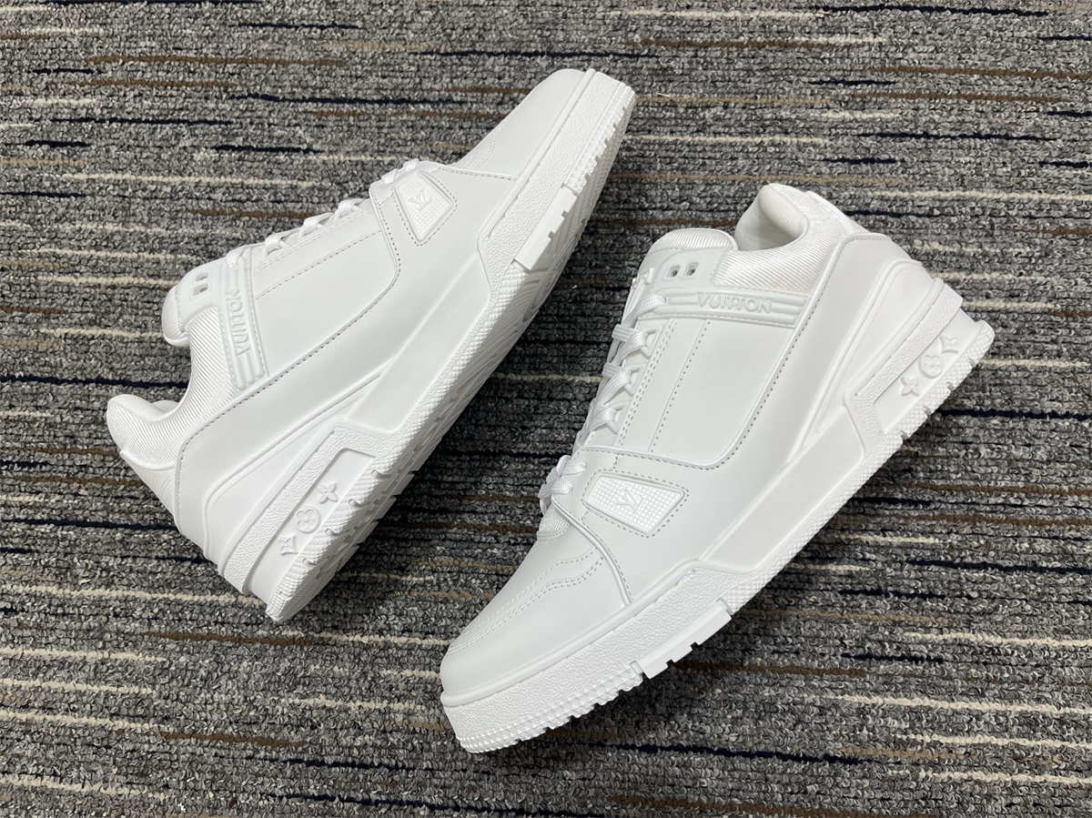 Men L*ouis V*uitton Top Sneakers