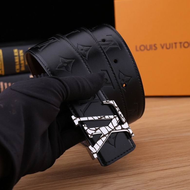 L*uis V*itton Belts Top Version