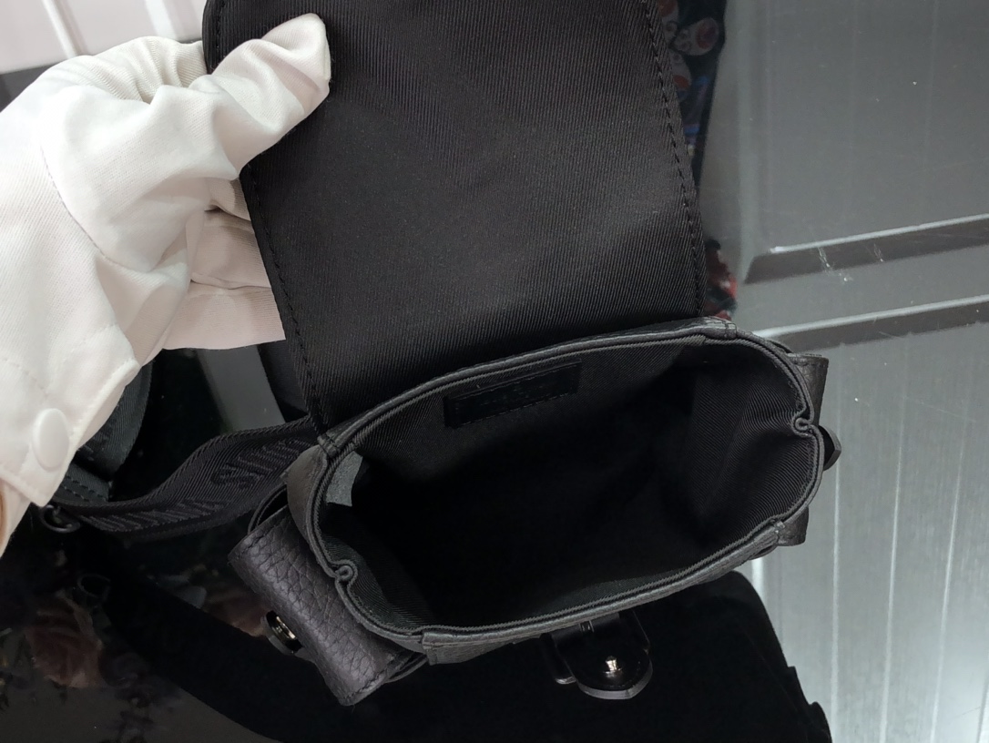 L*ouis V*uitton Top Bag 14*19.5*5cm