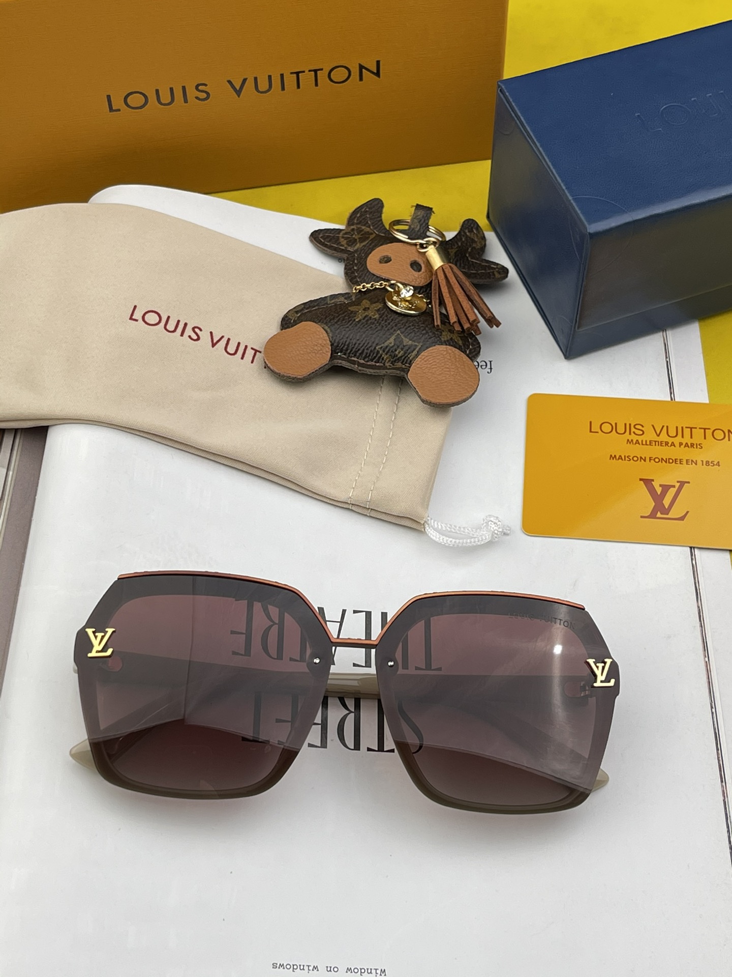 L*ouis V*uitton Glasses Top