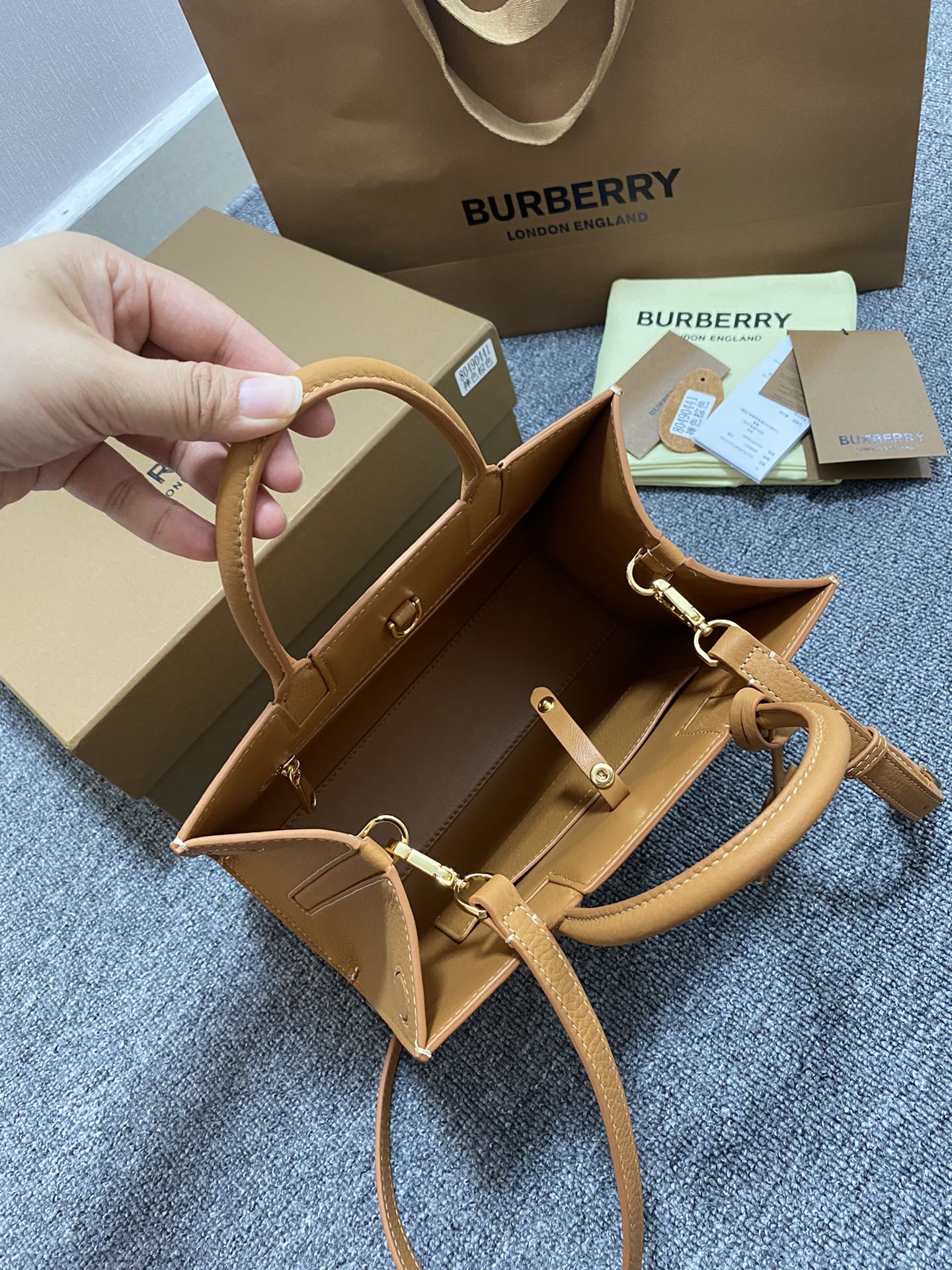 B*urberry Bag Top Quality 27*11*20CM