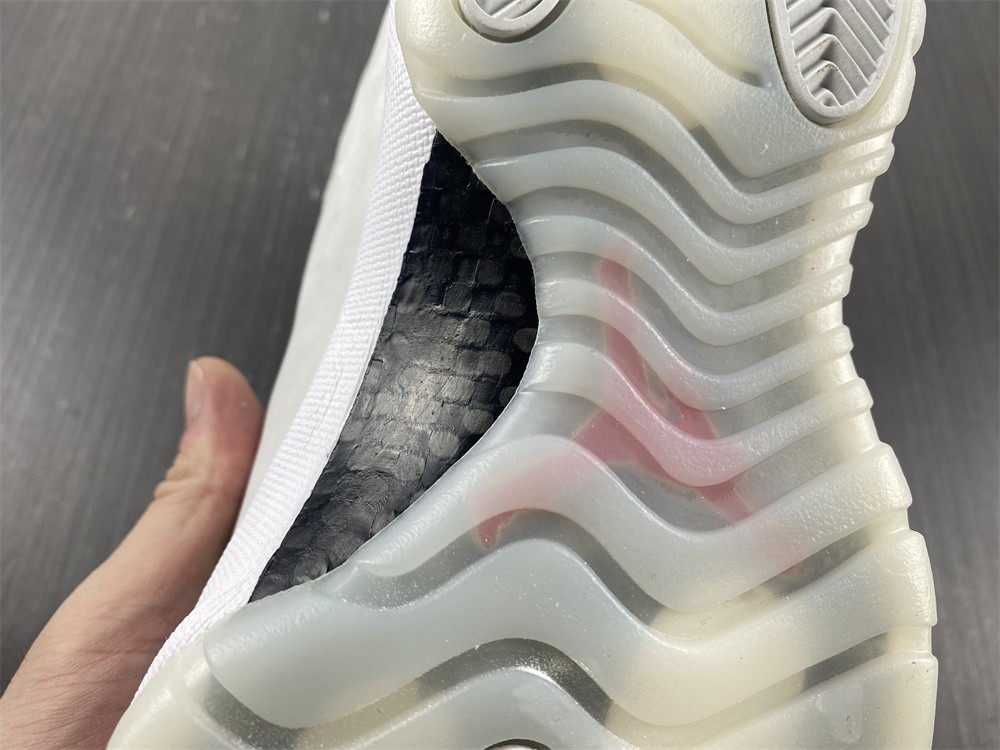 Air Jordan 11 “Platinum Tint” 378037-016