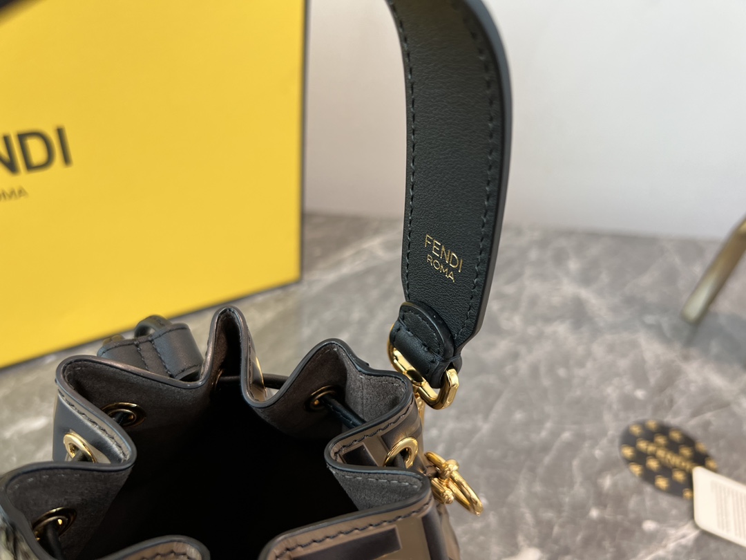 F*endi Bag Top Quality 12*10*18CM