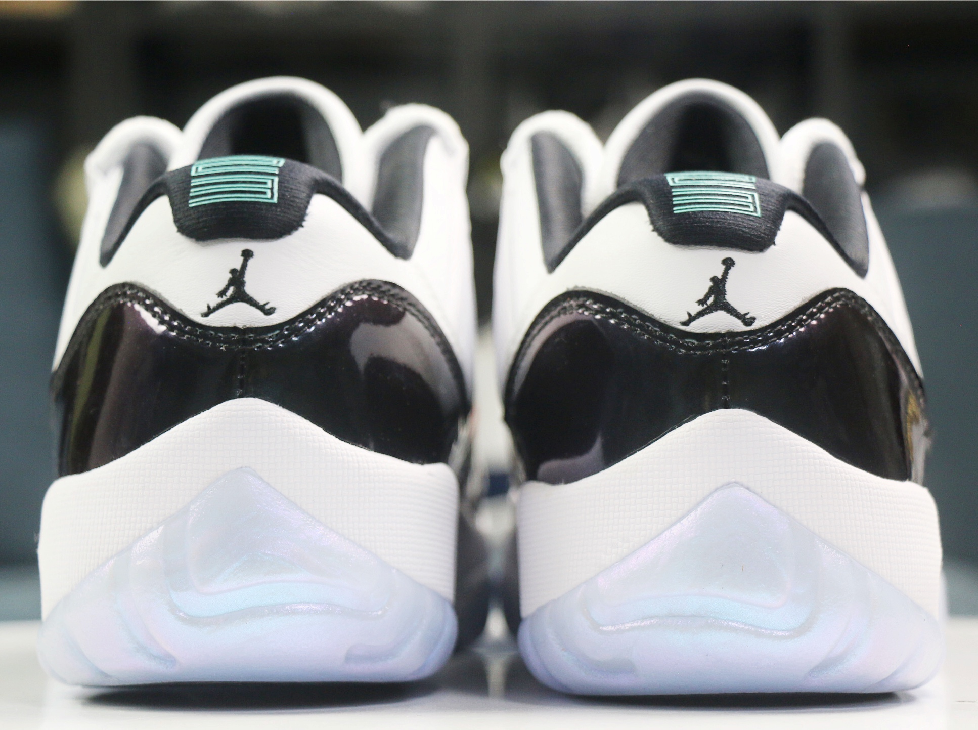 Air Jordan 11 Low Emerald Easter