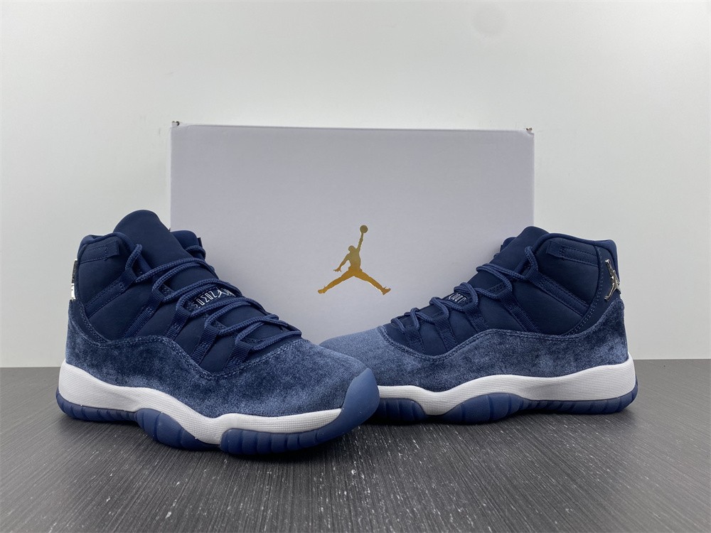 Air Jordan 11 WMNS AR0715-441