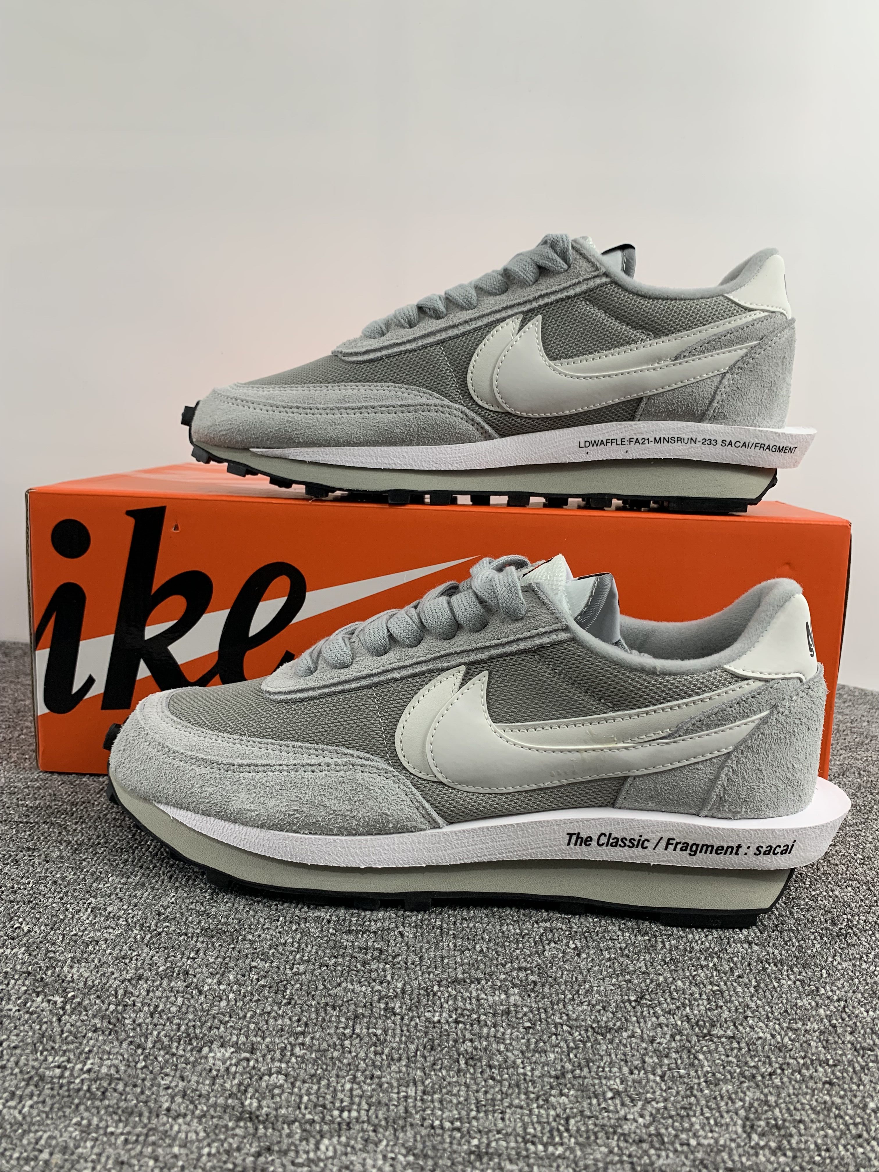 from fragment x sacai x Nike LDWaffle DH2684-001