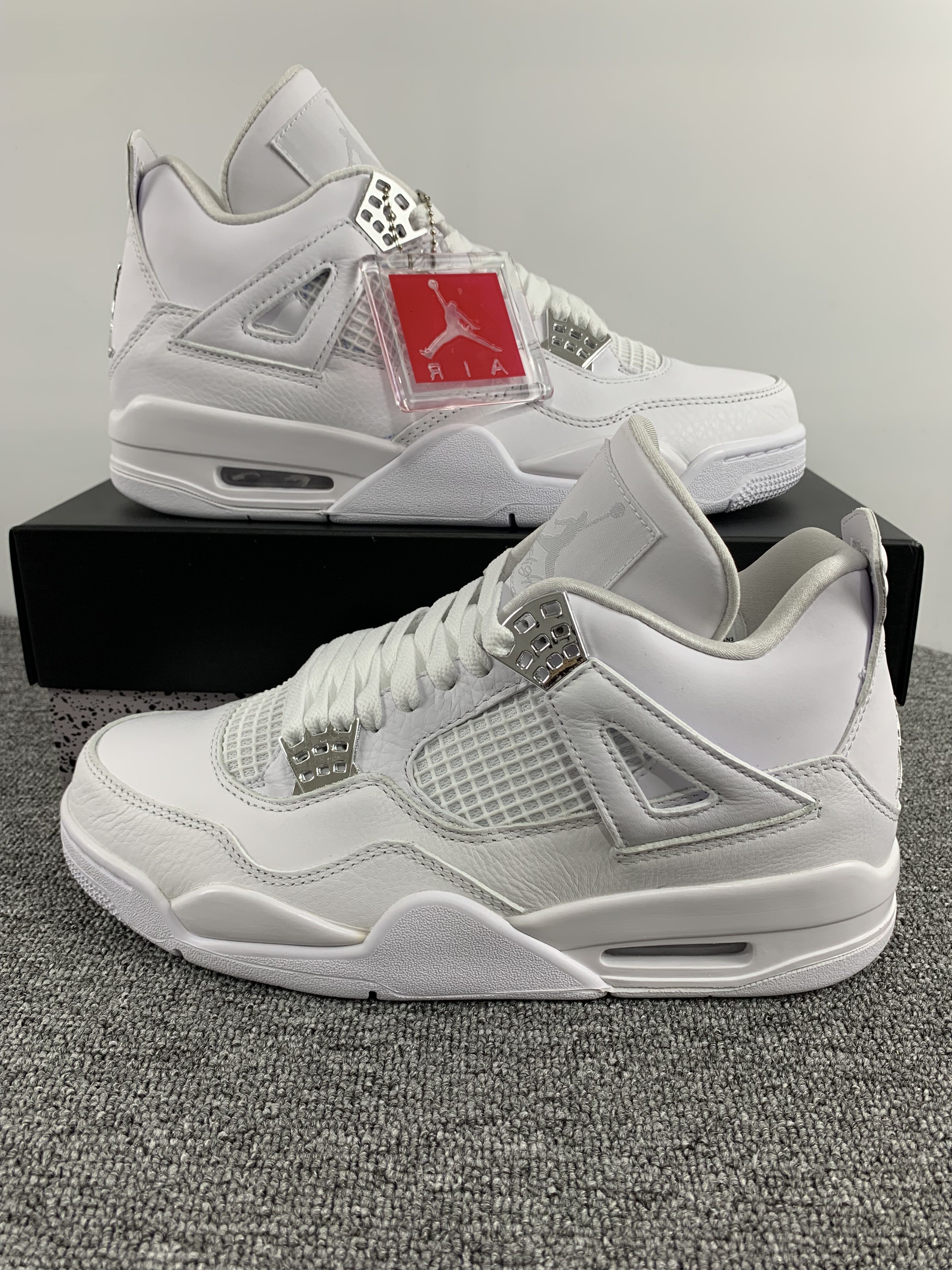 Air Jordan AJ4 “Tech White ”