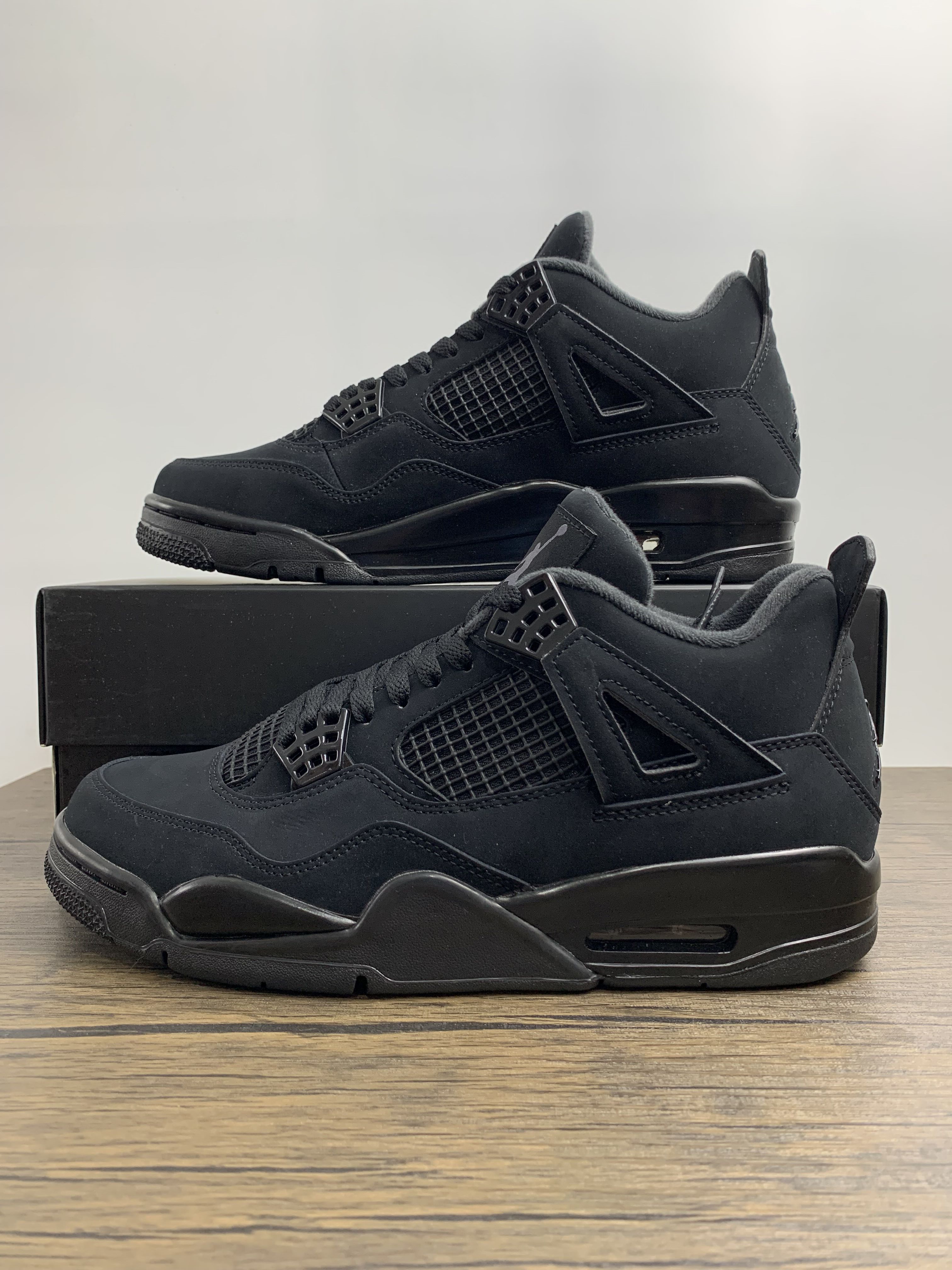 Air Jordan AJ4 Black